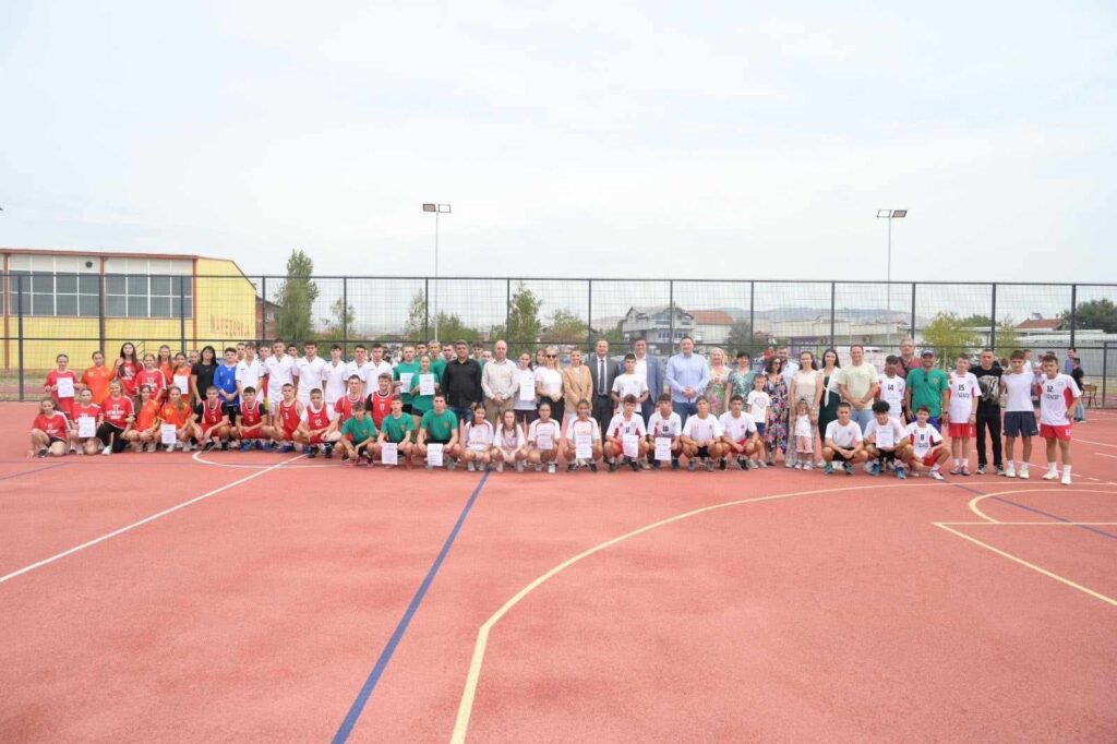 borko ristovski vlozuvame vo mladite i vo idinata otvoren sportsko rekreativen centar drago manevski vo opstina ilinden image 2cnc