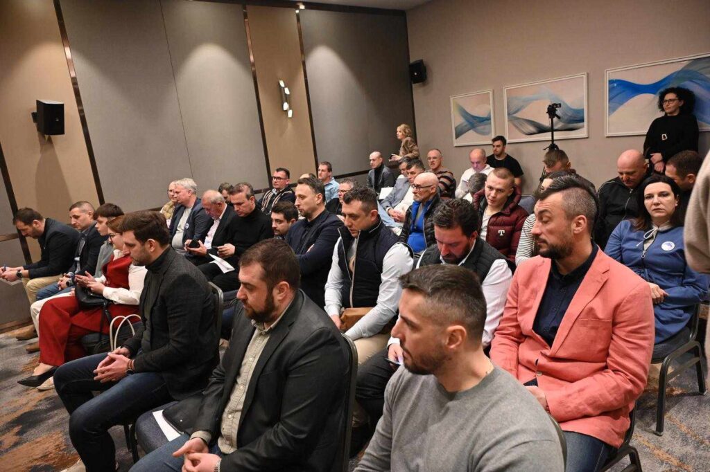 dvojno pogoloem budzet za sportot ministerot borko ristovski i ministerkata gordana dimitrievska kocoska na panel diskusija rakometot sport broj 1 image lz87