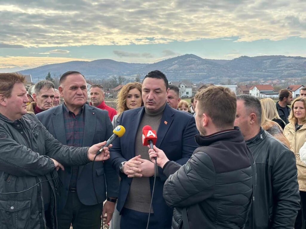 petrovec kje dobie sovremeno multifunkcionalno igraliste ministerot ristovski go oznaci startot na noviot proekt image yjt8