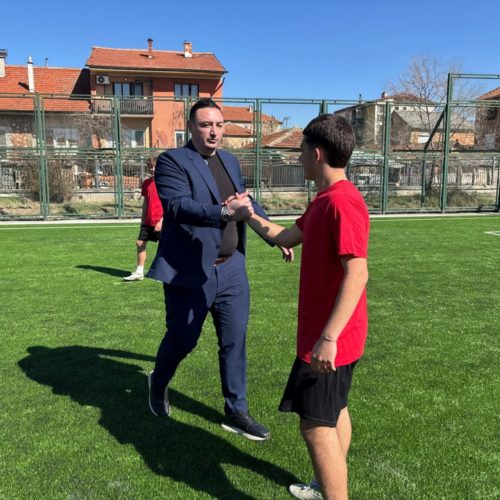 investicija na ministerstvoto za sport vo sportskata infrastruktura vo prilep pusteno vo upotreba novo fudbalsko igraliste image qd91