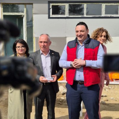 ministerstvoto za sport gi otkocuva zaglavenite proekti od ams bitola za letniot period kje ima nov bazen image lcpk