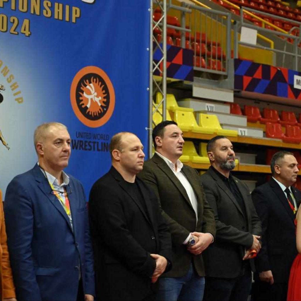 otvoreno balkanskoto prvenstvo vo borenje vo mladinski kategorii ministerot borko ristovski gi pozdravi mladite sportisti image 3p8u