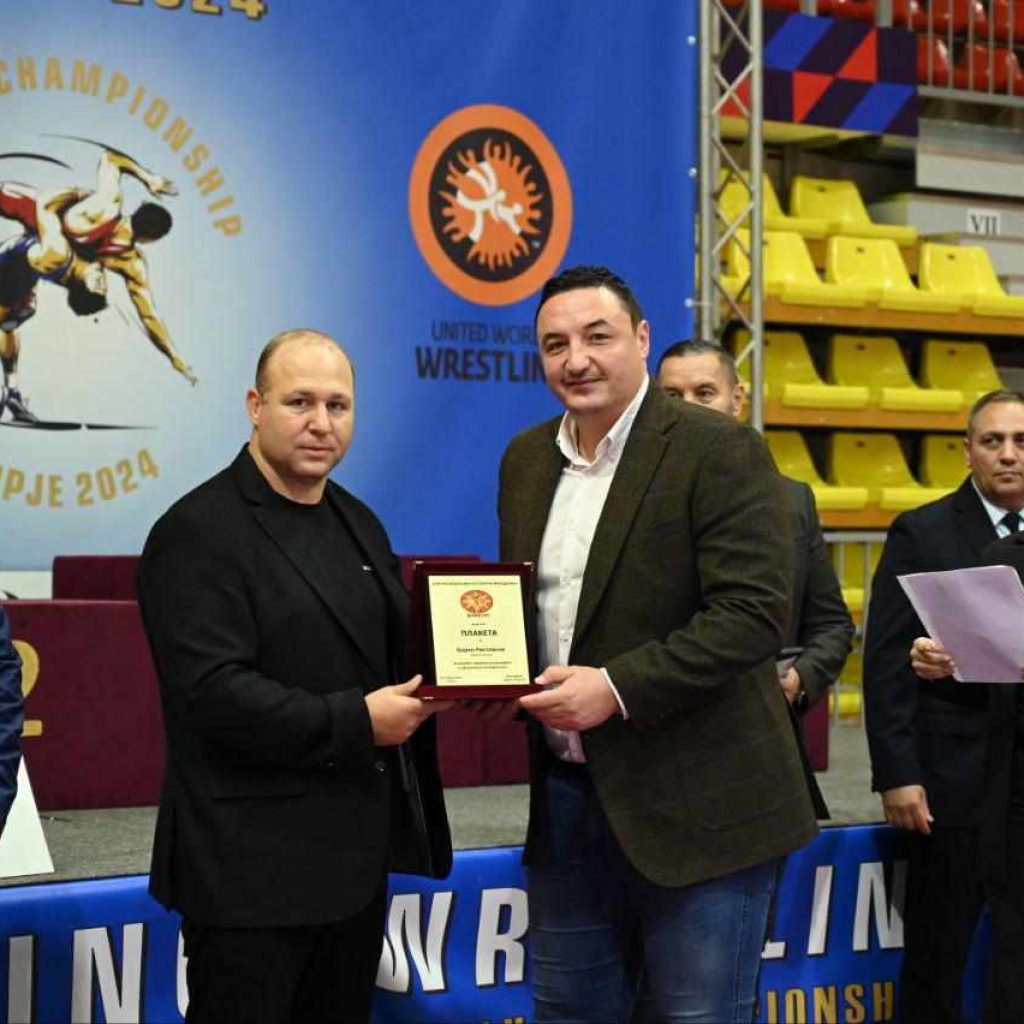 otvoreno balkanskoto prvenstvo vo borenje vo mladinski kategorii ministerot borko ristovski gi pozdravi mladite sportisti image npac