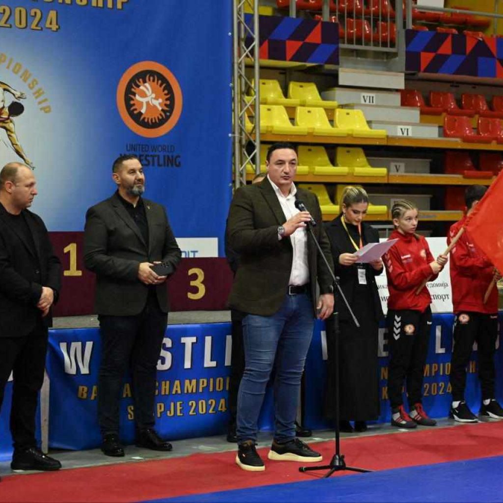 otvoreno balkanskoto prvenstvo vo borenje vo mladinski kategorii ministerot borko ristovski gi pozdravi mladite sportisti image cpqj